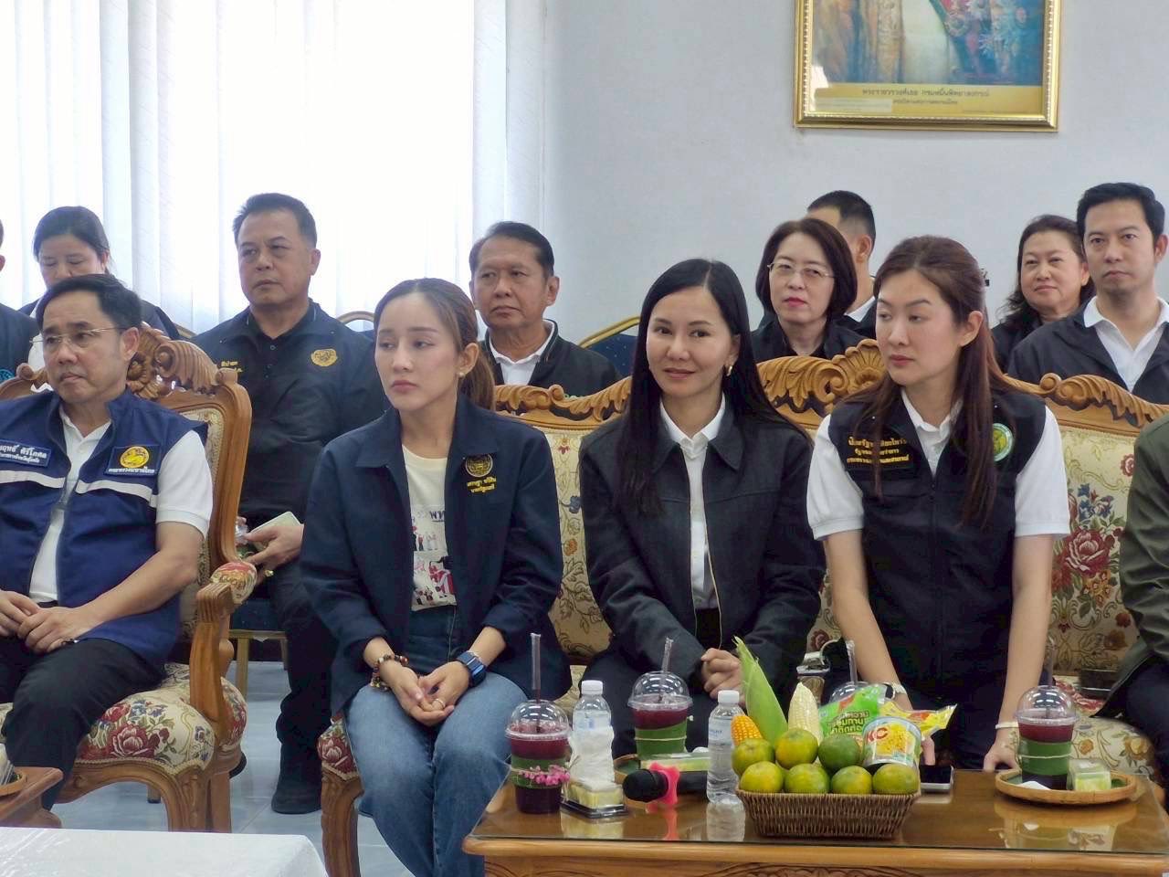 title - ส.ป.ก.ร่วมติดตามรัฐมนตรีช่วยว่าการกระทรวงเกษตรและสหกรณ์ (นางสาวปิยะรัฐชย์ ติยะไพรัช) ลงพื้นที่การตรวจราชการในอำเภอสวรรคโลก อำเภอกงไกรลาศ อำเภอศรีสําโรง และอำเภอเมืองจังหวัดสุโขทัย